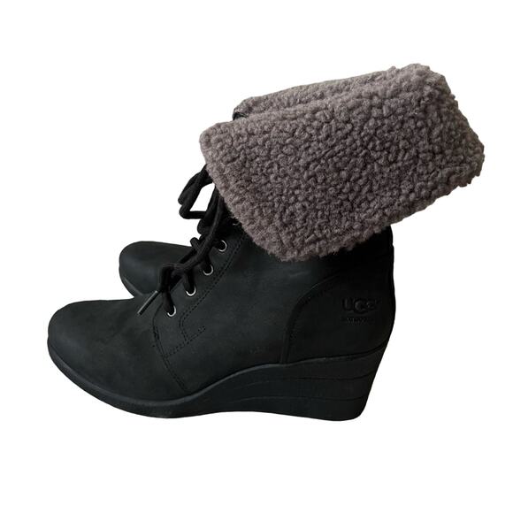 UGG Shearling Wedge Heel Boots Women’s 8 - Picture 1 of 11